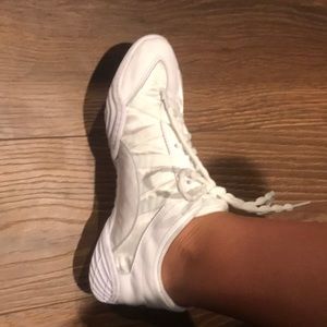 Cheer shoes with carrier